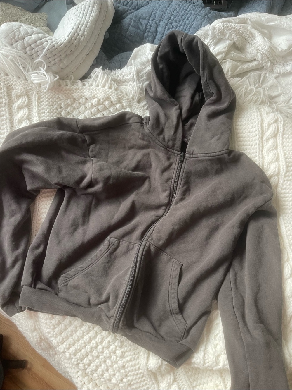 SKIMS Women’s Hooded Sweat Set in Charcoal - Picture 2 of 4